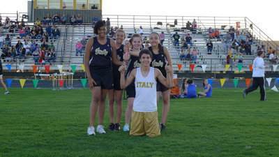 Image: Mason Womack gives the thumbs up for this squad: (L-R) Oleshia Anderson, April Lusk, Peyton Boyles, Vanessa Cantu.