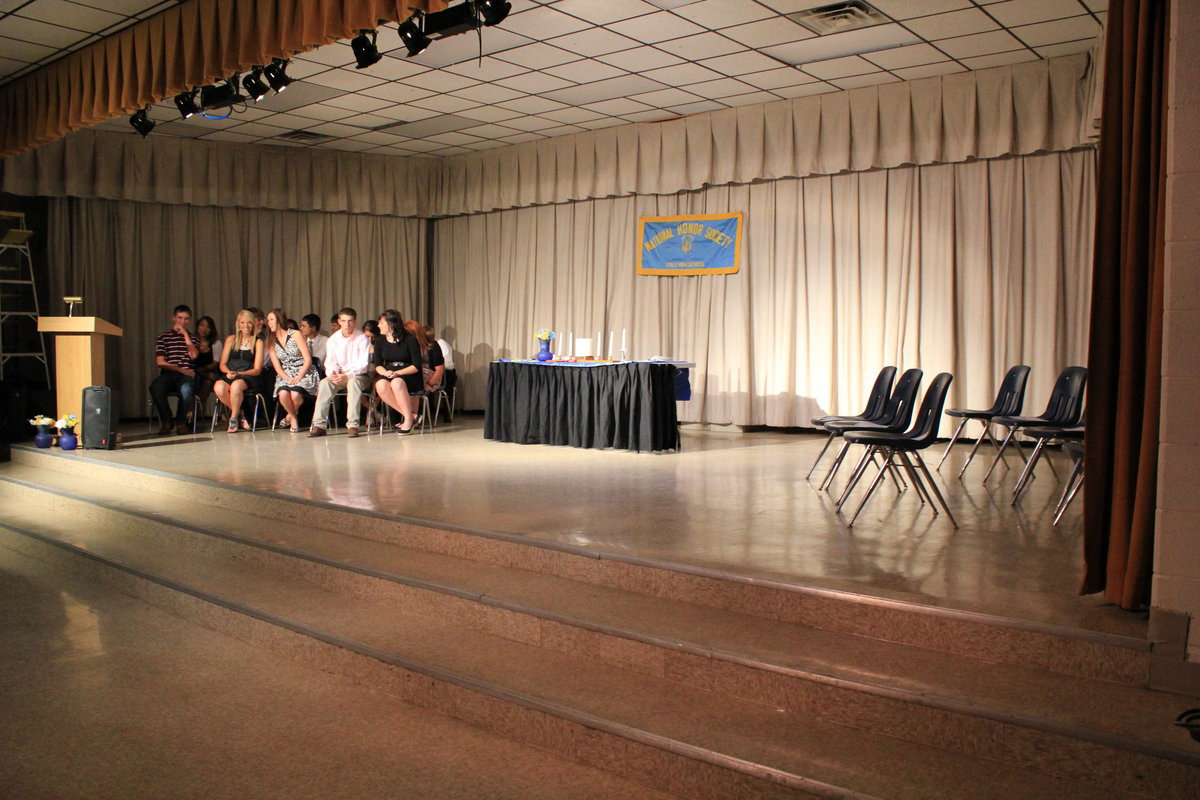 Image: Members get ready for the show to begin.