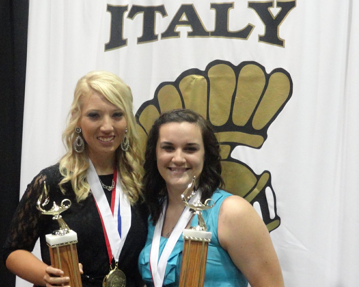 Image: IHS 2012 Valedictorian Megan Richards and Salutatorian Kaytlyn Bales