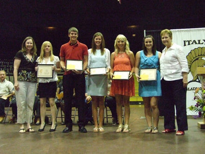 Image: The George E. Scott Memorial Scholarship was presented to Heather Hilliard, Jase Holden, Kaitlyn Rossa, Megan Richards and Kaytlyn Bales.