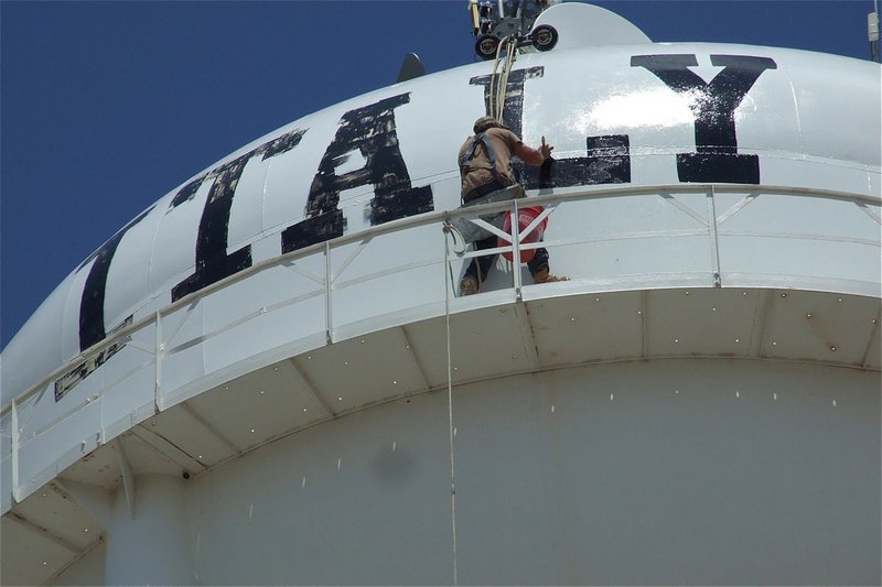 Image: As the letter “L” receives a color upgrade, the battered quality of the remaining letters becomes apparent.