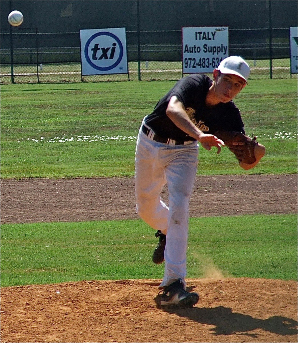 Image: Italy’s freshman pitcher Ryan Connor starts on the mound against Mexia.