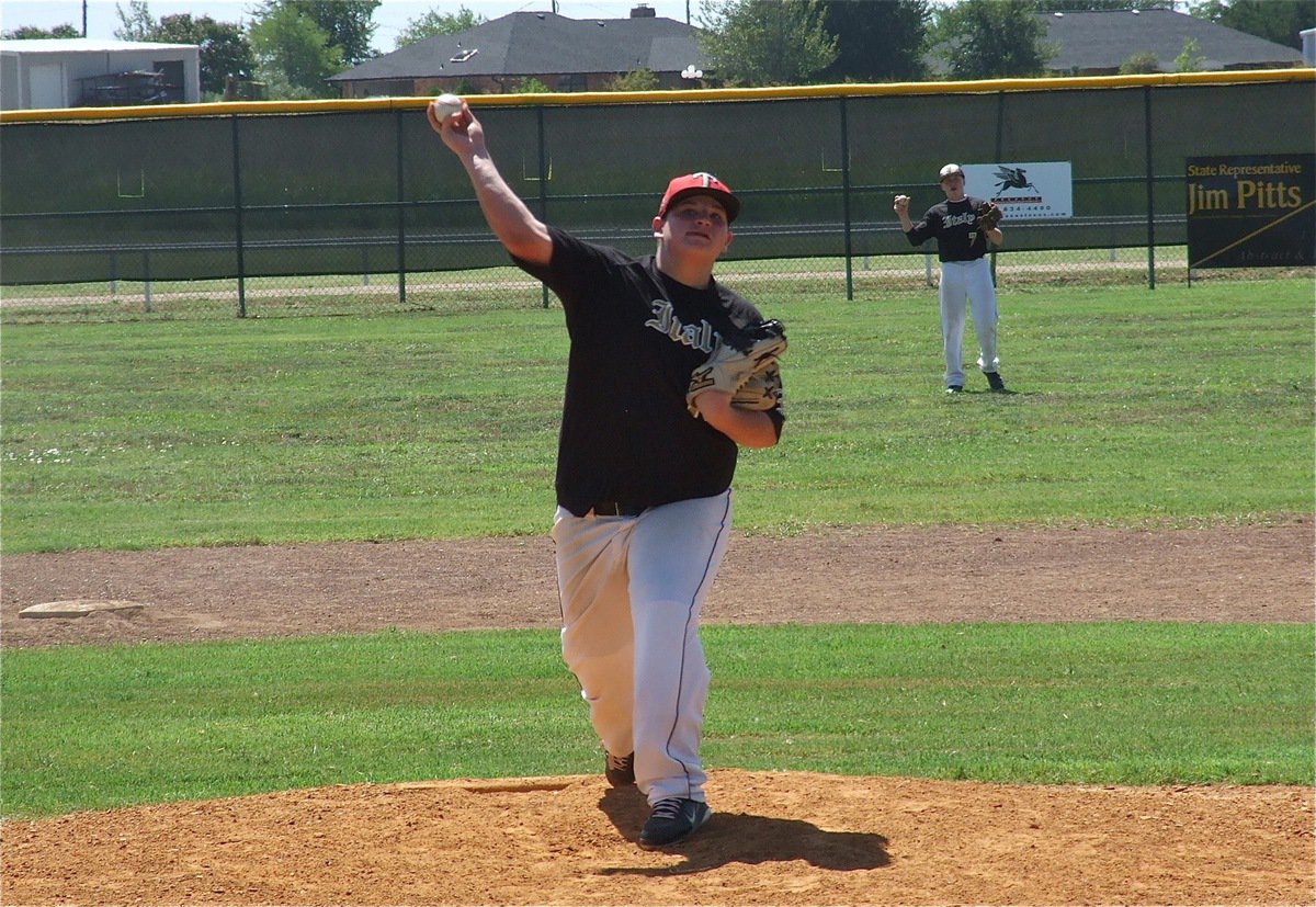 Image: John Byers continues to attack Mexia’s hitters.