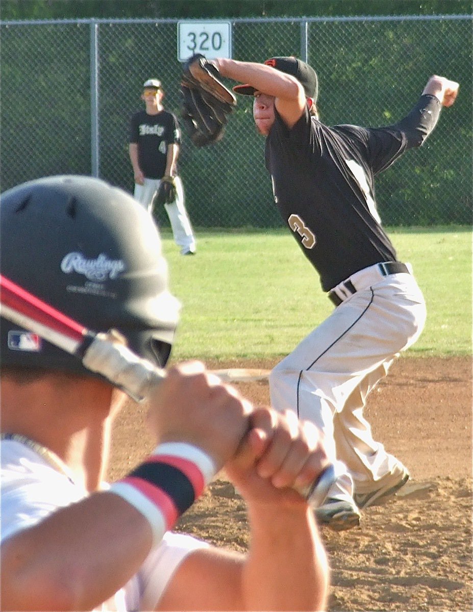 Image: Caden Jacinto(3) leads Team Italy against the Blackcats.