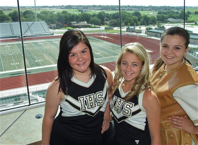 Image: Italy Lady Gladiator Cheerleaders participate in Dale Hansen Football Classic photo shoot. Commericals will run on WFAA Channel 8 for three weeks leading up to the event. This inaugural high school sporting event will take place September 7 and 8, 2012, in the new state-of-the-art Stuart B. Lumpkins Stadium located in Waxahachie, Texas. 