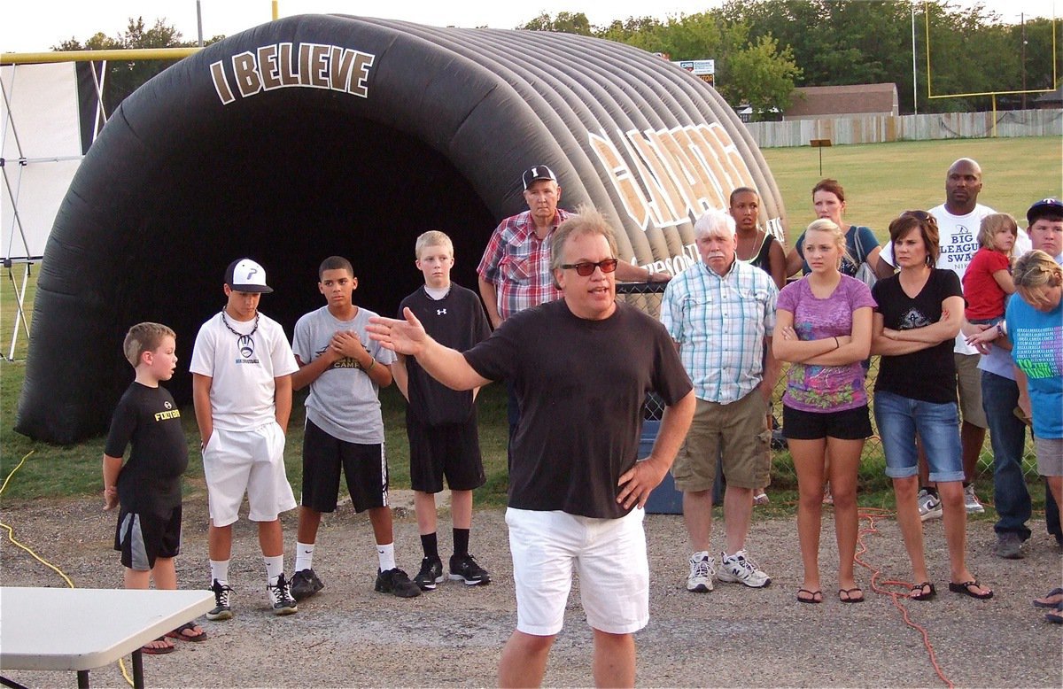 Image: Italy ISD Superintendent Barry Bassett welcomes everyone to Midnight Madness hosted by Italy Athletics.