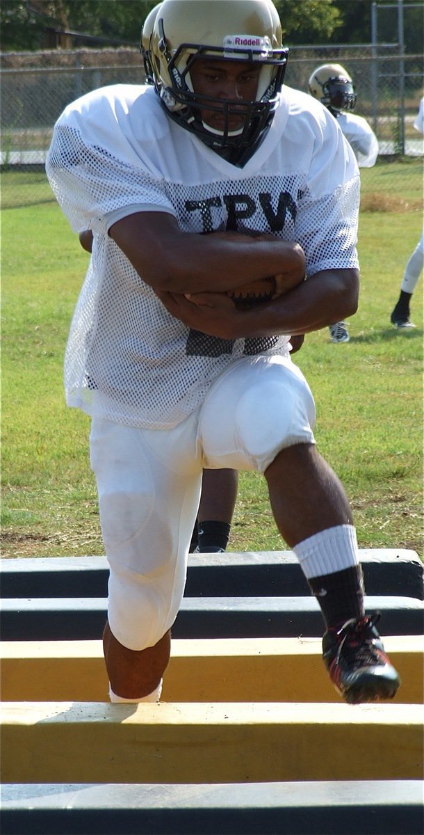 Image: Senior back Jalarnce Lewis(21) continues to have a strong camp.