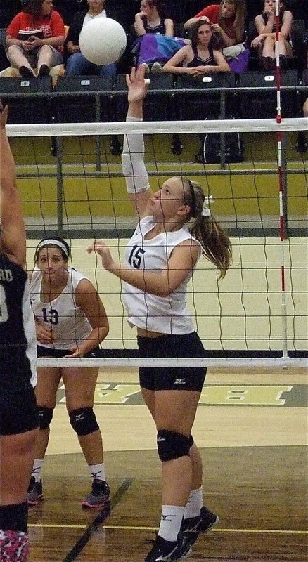 Image: Italy’s Jaclynn Lewis(15) returns the volley to Hubbard’s Lady Jaguars.