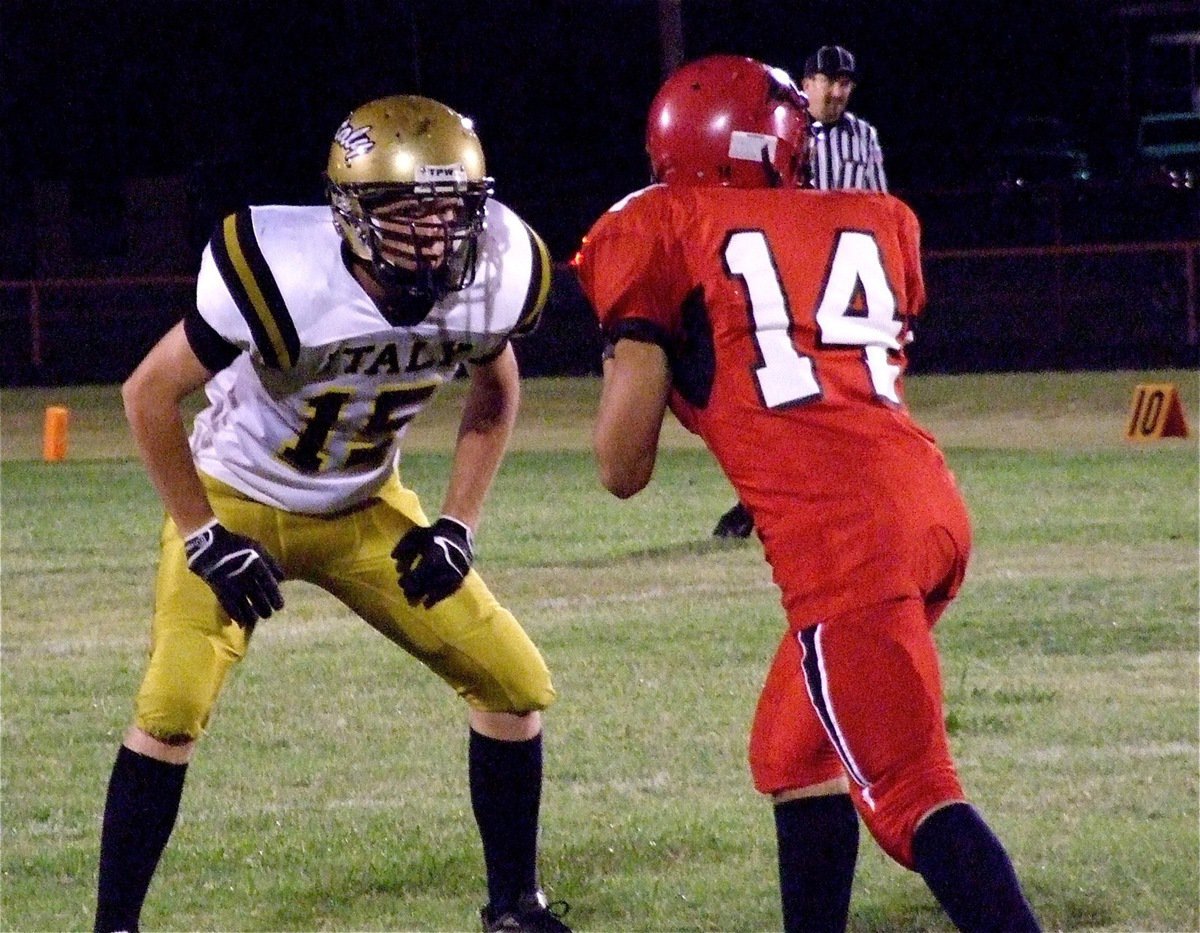 Image: Italy’s Cody Boyd(15) is ready to cover a Panther.