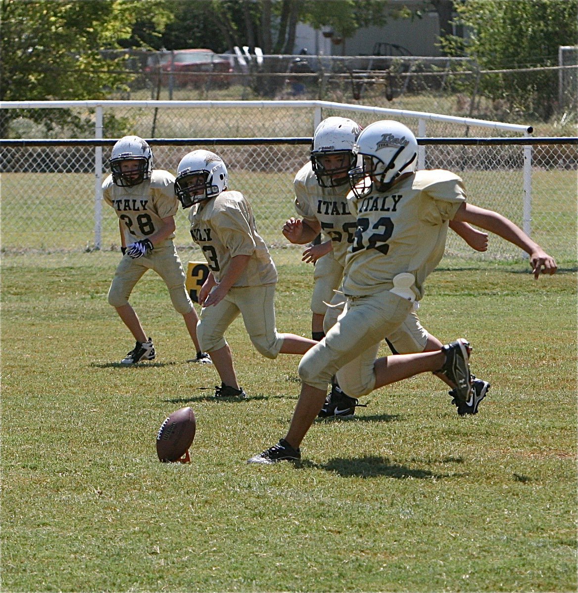 Image: Jonathan Salas(82) kicks off to Mildred.