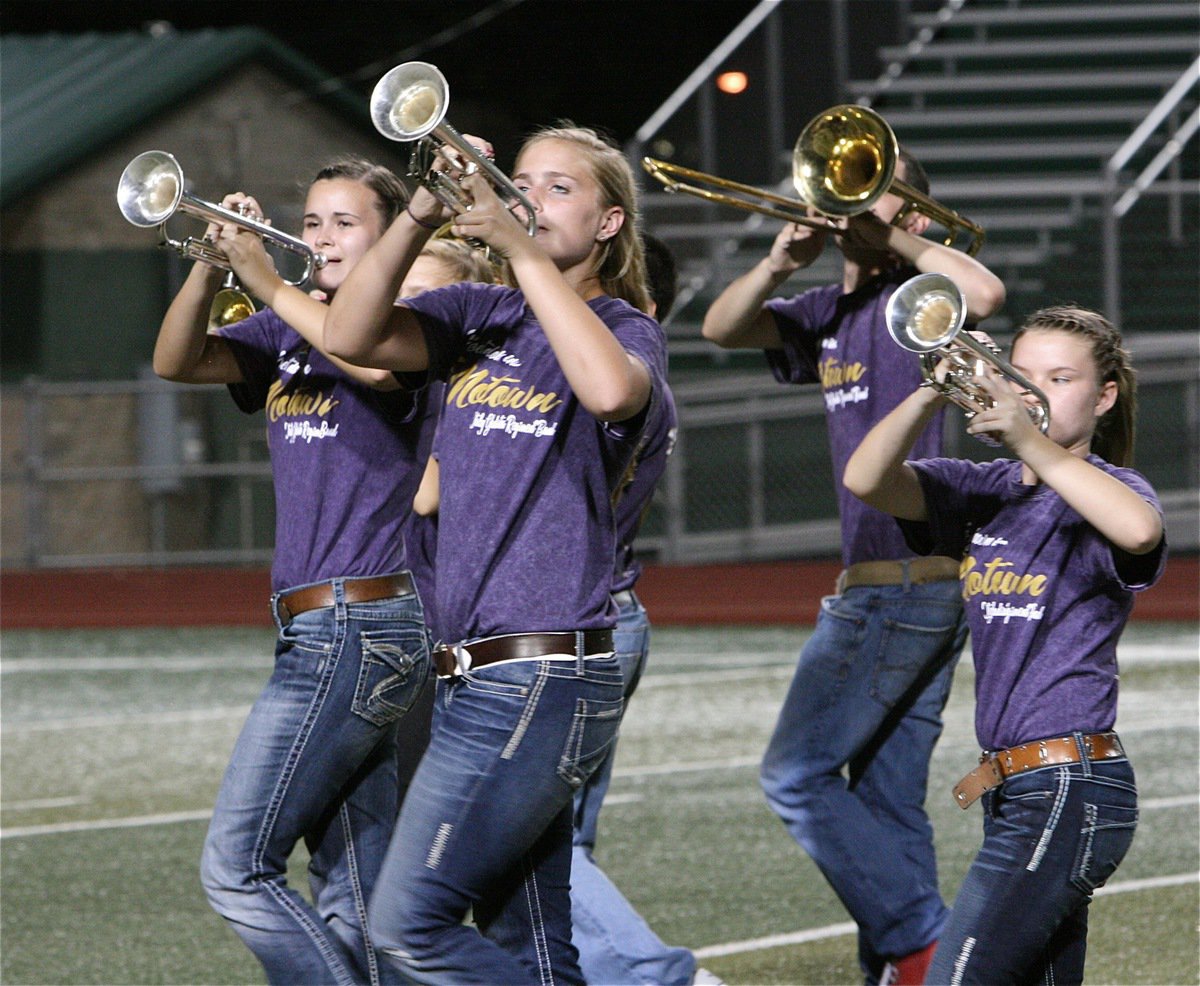 Image: Amber Hooker, Madison Washington, Zachary Latimer and Tara Wallis hit all the right notes with Gladiator fans!