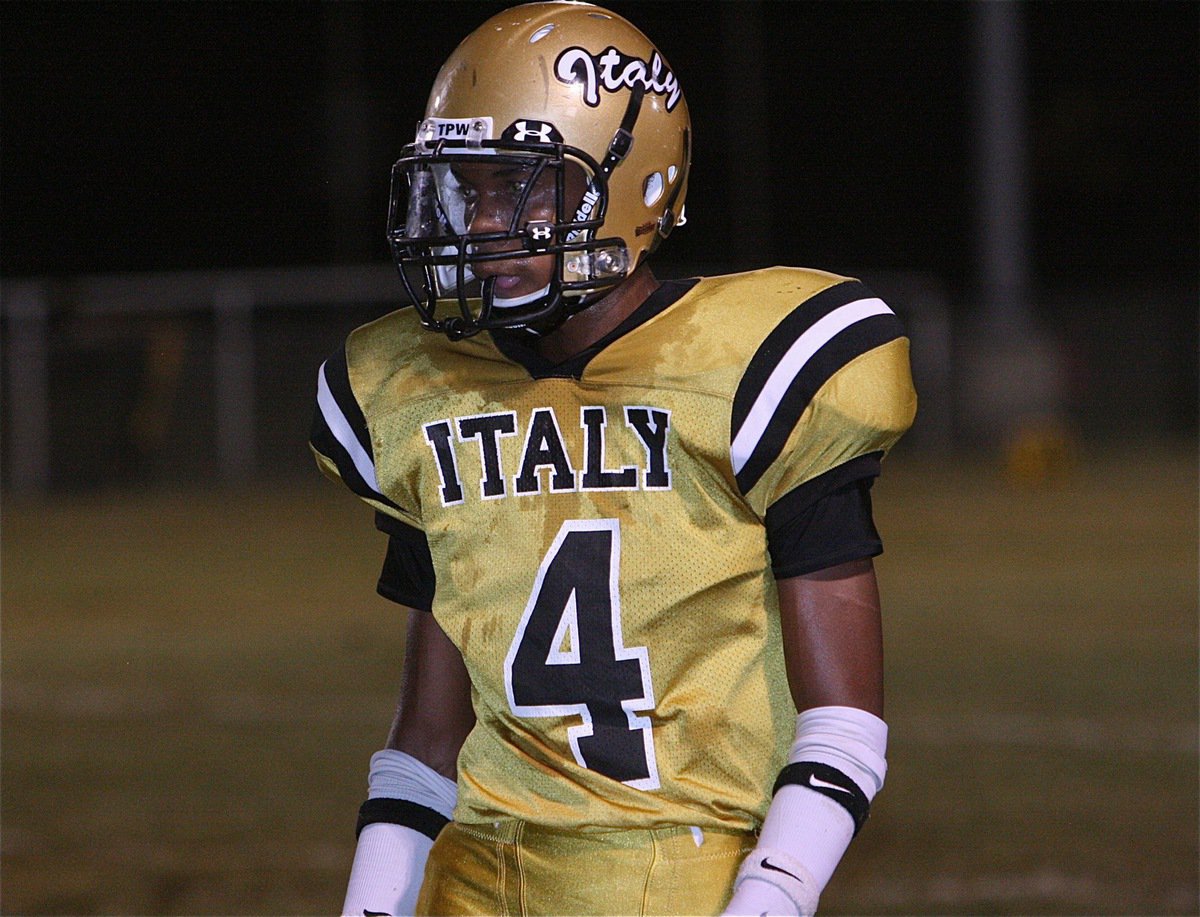 Image: Receiver Trevon Robertson(4) glares at the Raiders.