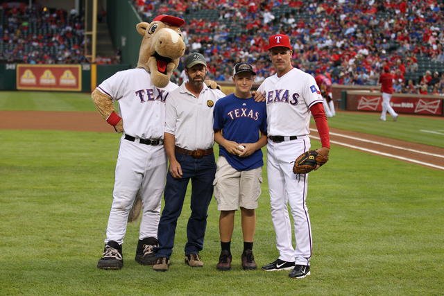 Image: Italy’s Sam Nance and Clay Riddle at recent Texas Rangers game