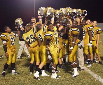 Image: Everything came together Friday night for the Gladiators as they conquer Itasca 51-0 to start district play 1-0.