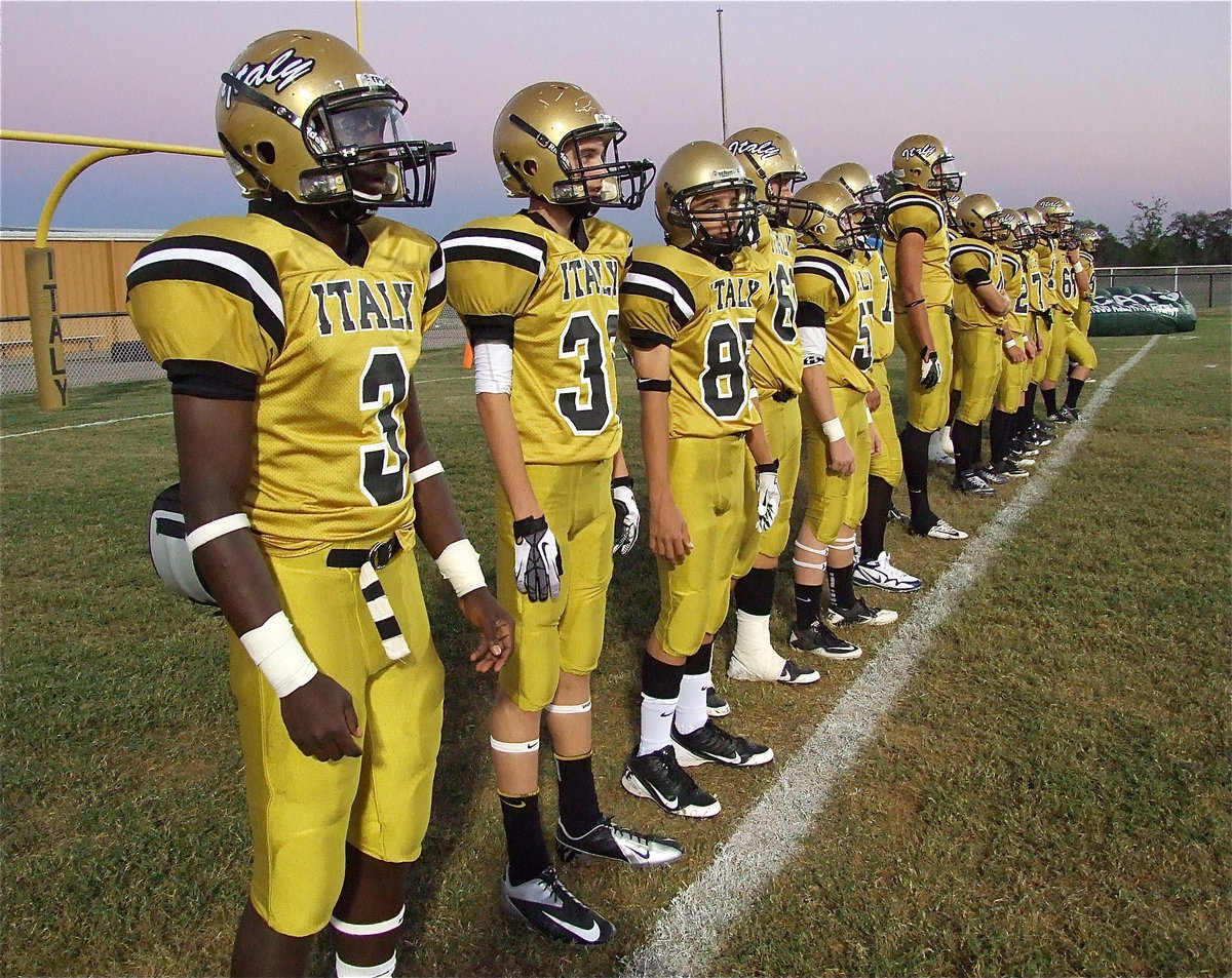 Image: Marvin Cox(3), Ty Windham(36), Levi McBride(85) and their Gladiator teammates are ready to put it on the line for Italy’s fans…