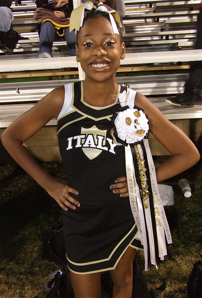 Image: Gladiator Cheerleader Sierra Wilson is dazzling in her homecoming bling.