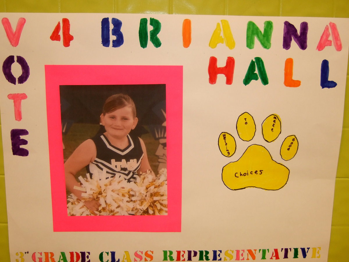 Image: Brianna Hall says, Vote for her!