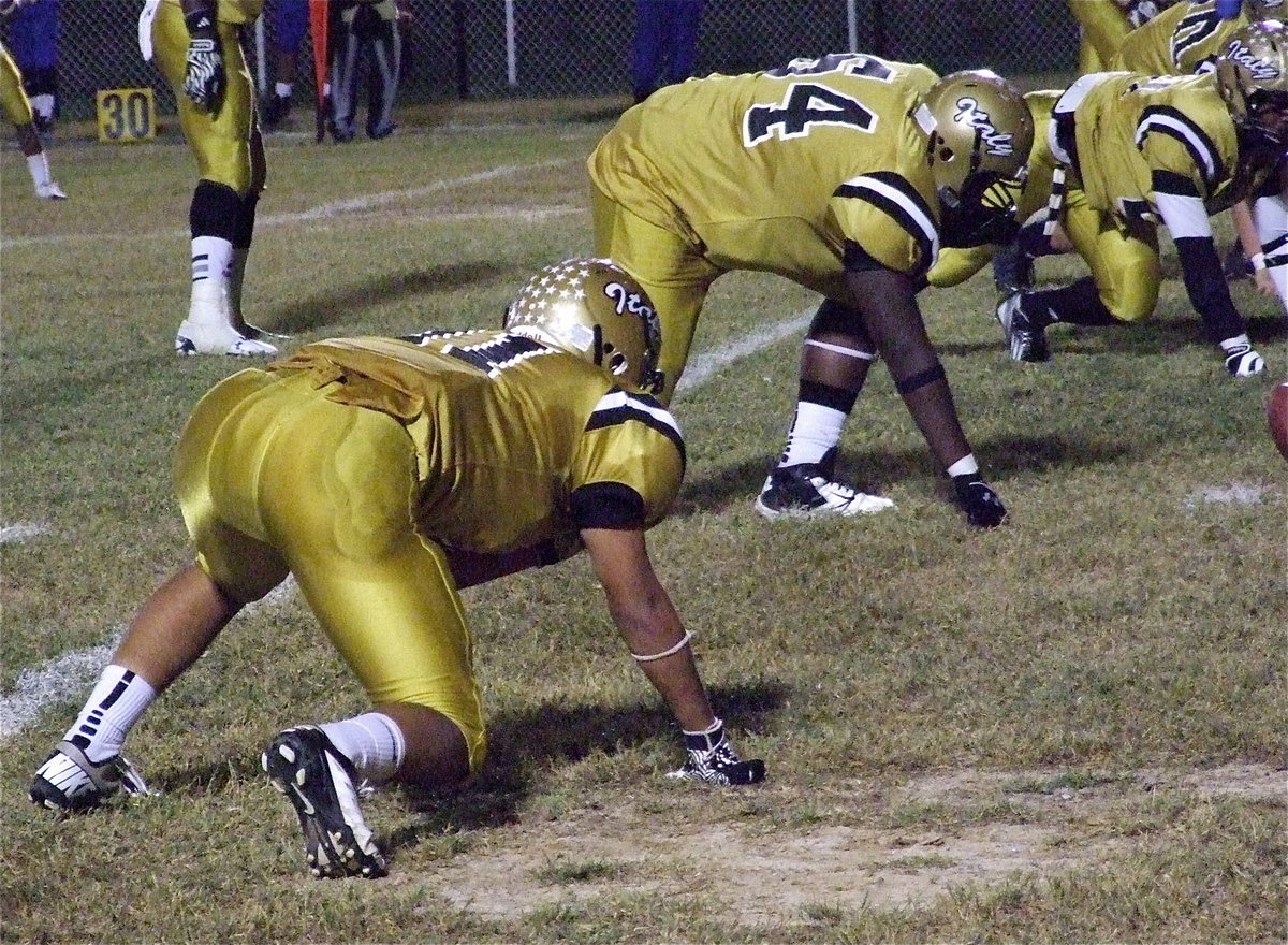 Image: Senior Gladiator defenders Reid Jacinto(11), Adrian Reed(64) and Jalarnce Jamal Lewis(21) are poised to attack the Gateway Gators’ offense.