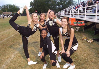 Image: The Italy Junior High cheerleaders try to make a perfect group picture. Well, they tried!