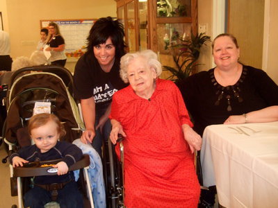 Image: Jackson Bishop, Carol Bishop, Alanna Risley and Kathleen Smith sharing family time and a good meal together.