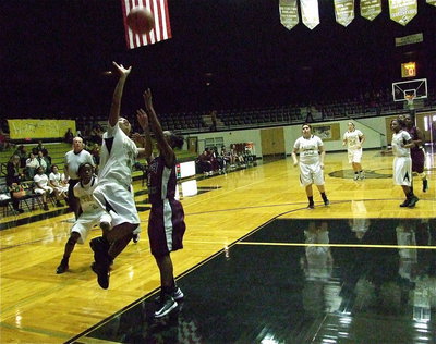 Image: Ryisha Copeland(11) and the Lady Gladiators continue to score as Copeland finishes with 7-points on the night.