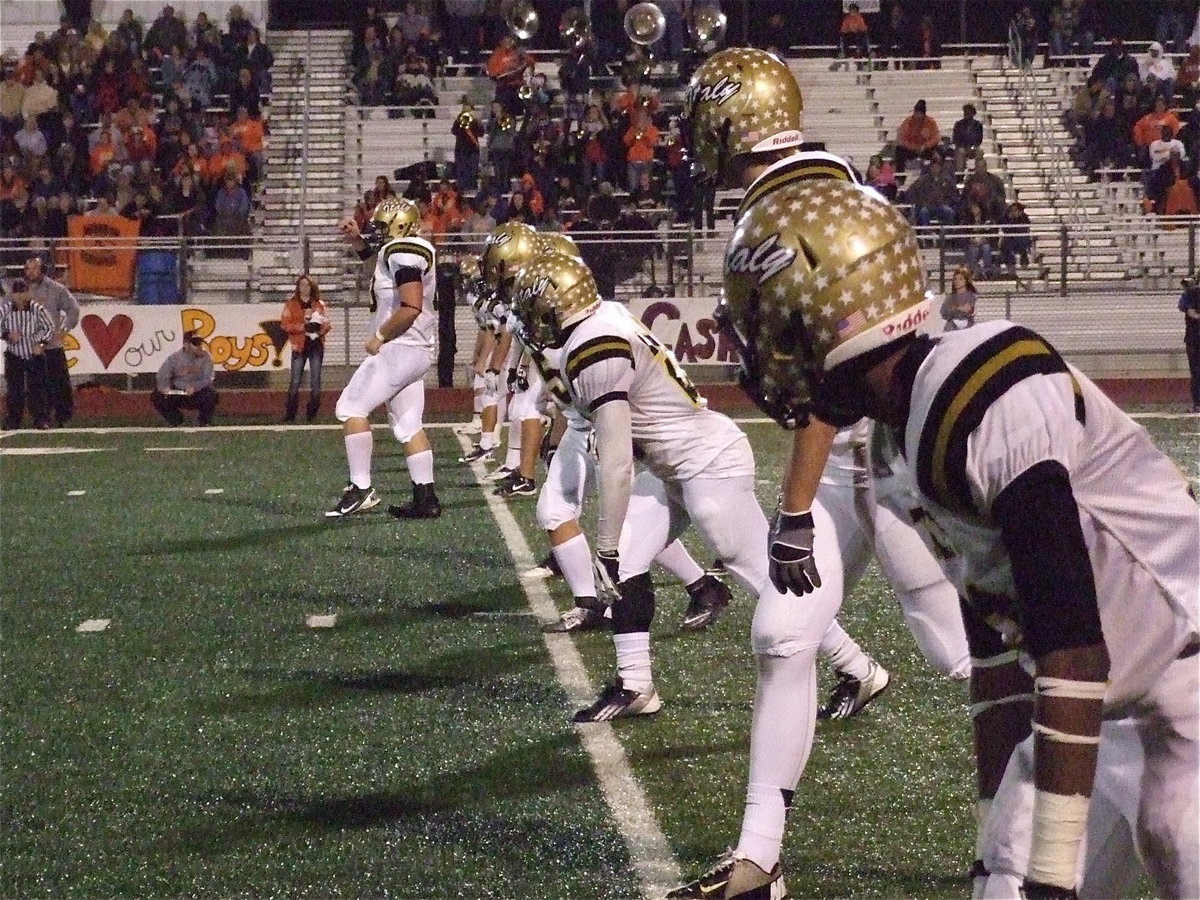 Image: Kevin Roldan and his teammates are ready to kickoff to Honey Grove.