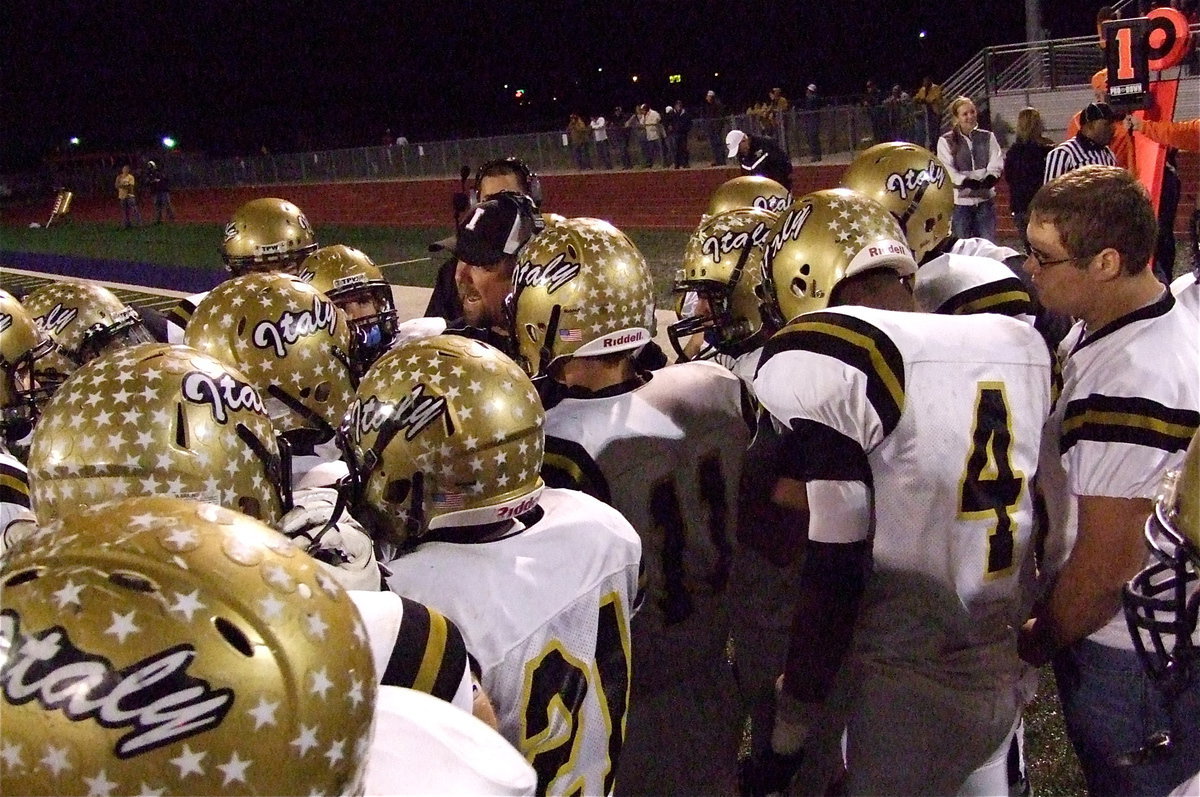 Image: Gladiator head coach Hank Hollywood pushes his team to finish strong.