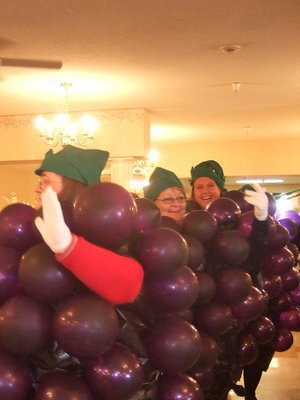 Image: Here come the Grapes!