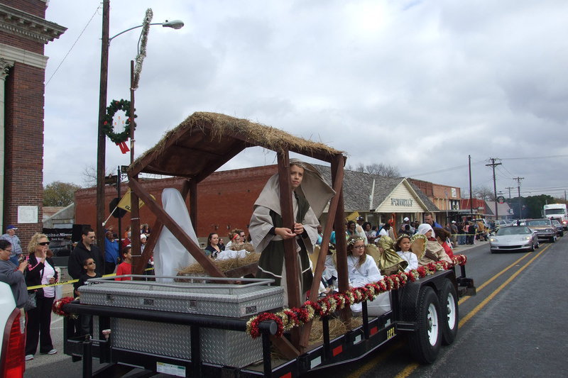 Image: The Central Baptist Church of Italy’s rolling nativity scene as Creighton Hyles (Joseph) waits for a sign.