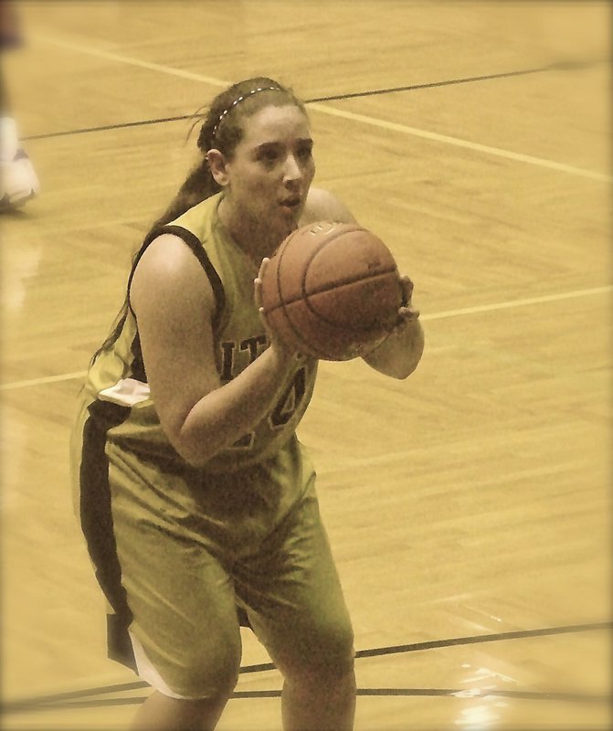 Image: Alyssa Richards(24) goes to the line and hits 1-of-4 from the stripe and finishes the game with 11-points.