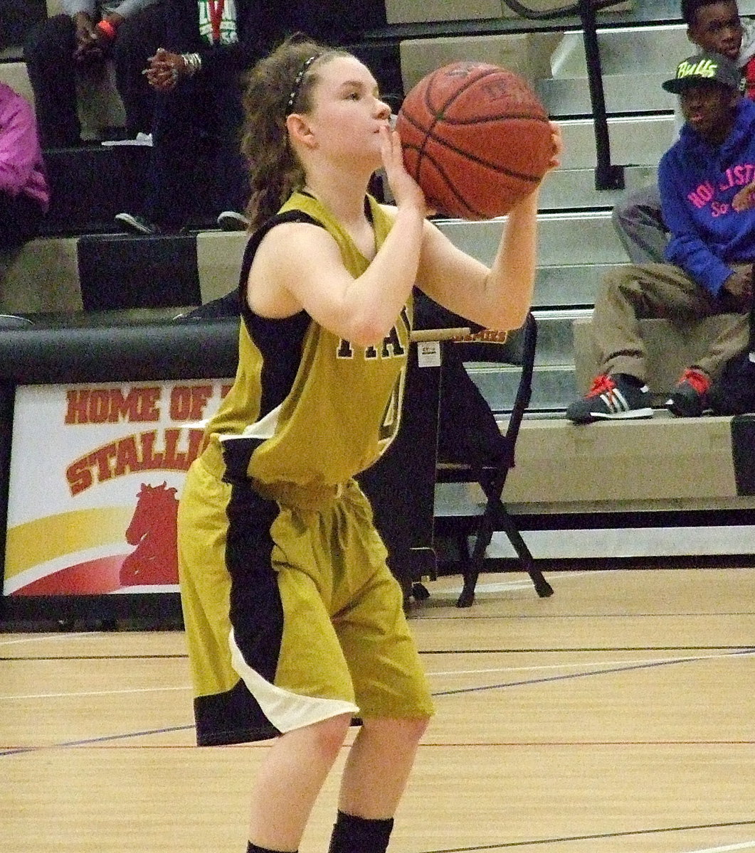 Image: Italy Lady Gladiator Tara Wallis(4) takes her sweet time at the free-throw line.