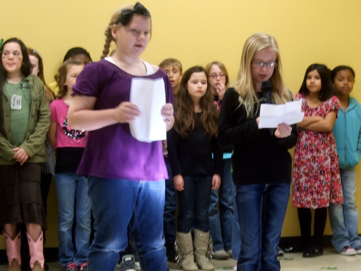 Image: Sydney Lowenthal and Hannah Hernandez read their “Who Am I ?”.