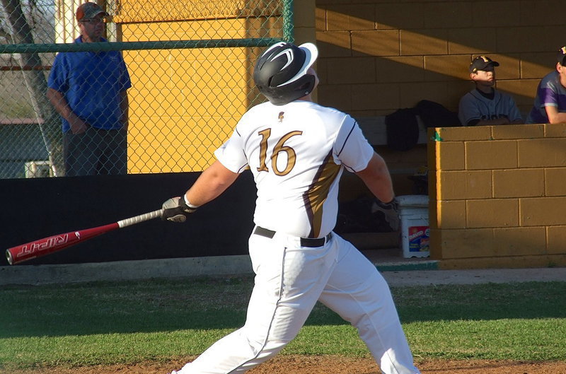 Image: Kevin Roldan(16) rocks a nearby neighborhood with a towering foul ball but eventually straitened things out for a double against Itasca during Italy’s 17-7 win over the Wampus Cats Tuesday in Italy.