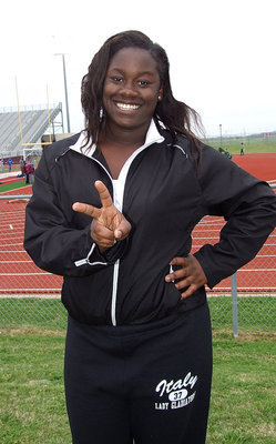Image: Taleyia Wilson claims 2nd place in the shot put for the Lady Gladiators.