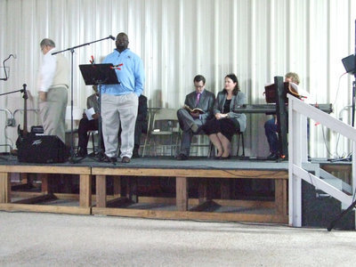 Image: Pastor Preston Dixon welcomed everyone to worship.