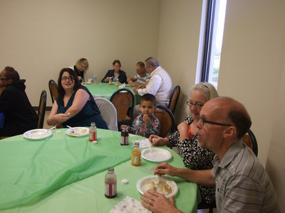 Image: Breakfast was delicious and everyone fellowshipped as they ate.