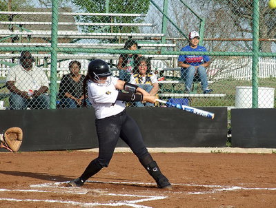 Image: Alyssa Richards(9) hits an RBI double for the Lady Gladiators.