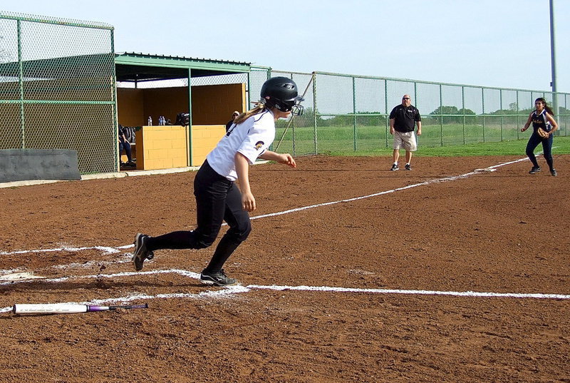 Image: Bailey Eubank(1) connects on a ball.