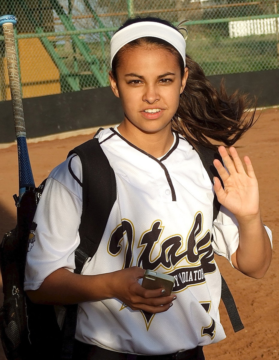 Image: With a flick of the her hair, Ashlyn Jacinto(7) and her Lady Gladiator teammates continue to take care of business and are now 8-0 in district play.