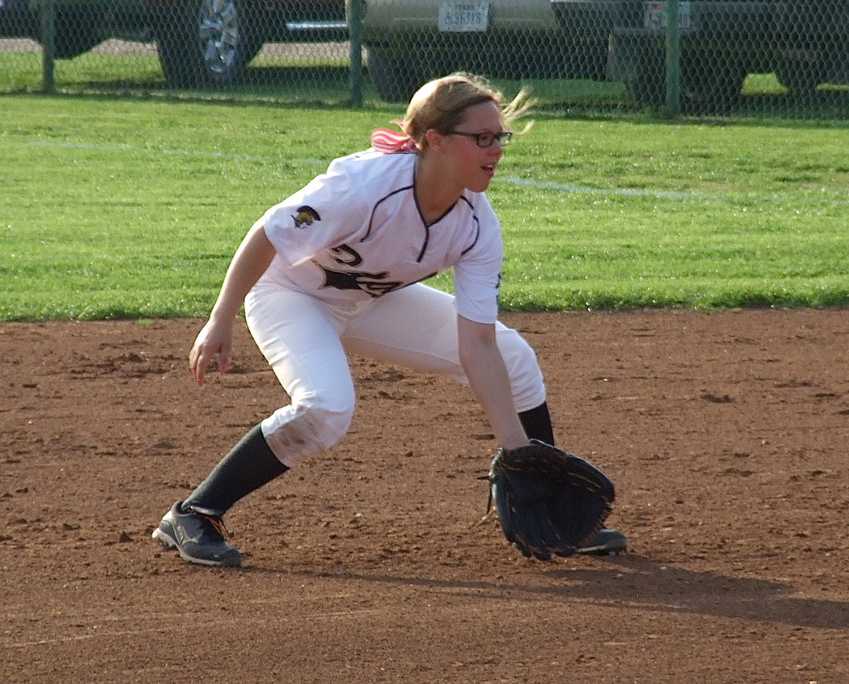 Image: Second baseman Bailey Eubank(1) is in position.