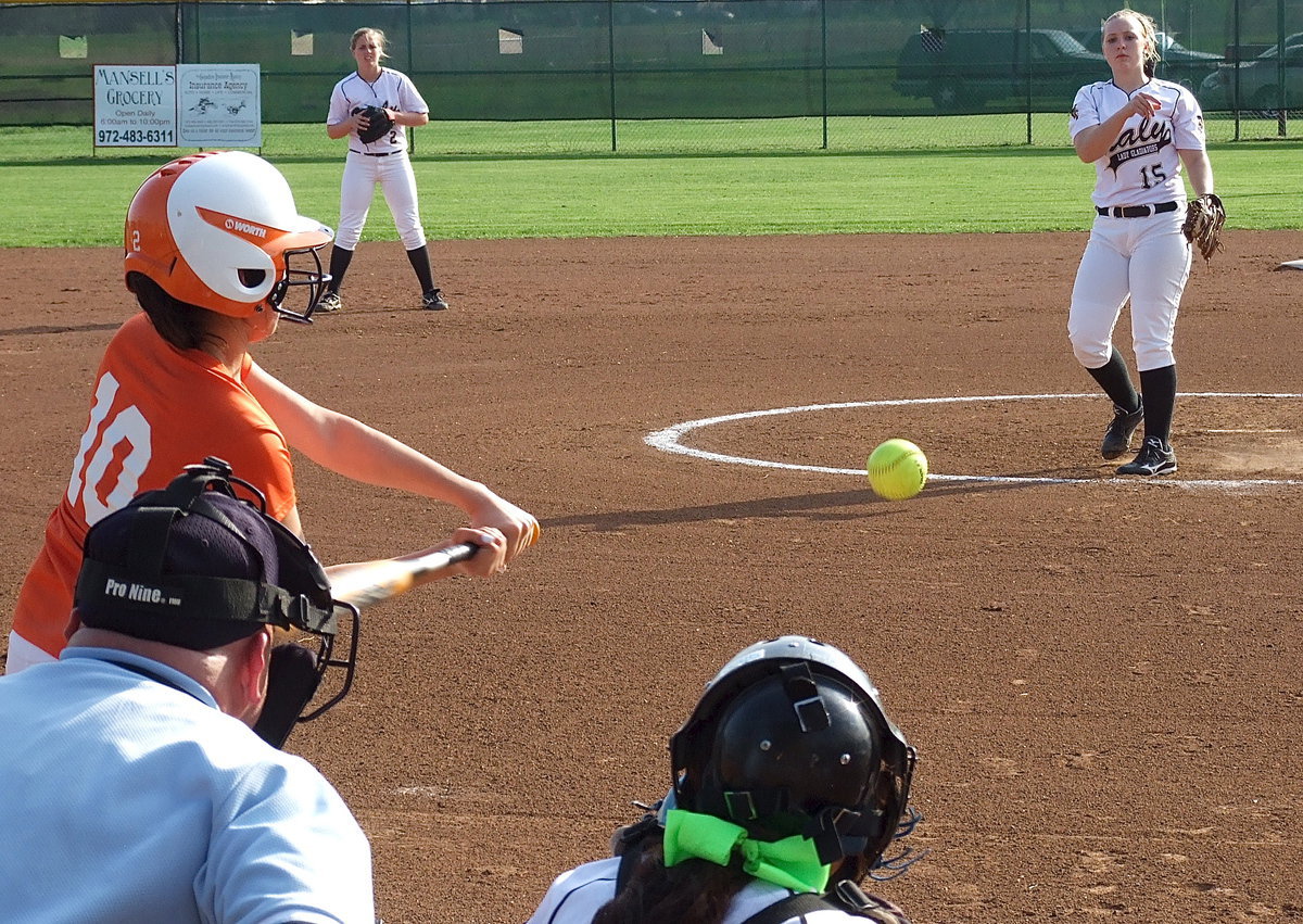 Image: Jaclynn Lewis(15) delivers lightning strikes against Avalon.