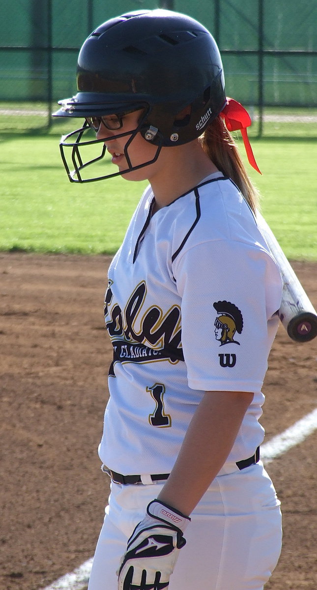 Image: Sophomore Lady Gladiator Bailey Eubank(1) makes her approach into the batter’s box.