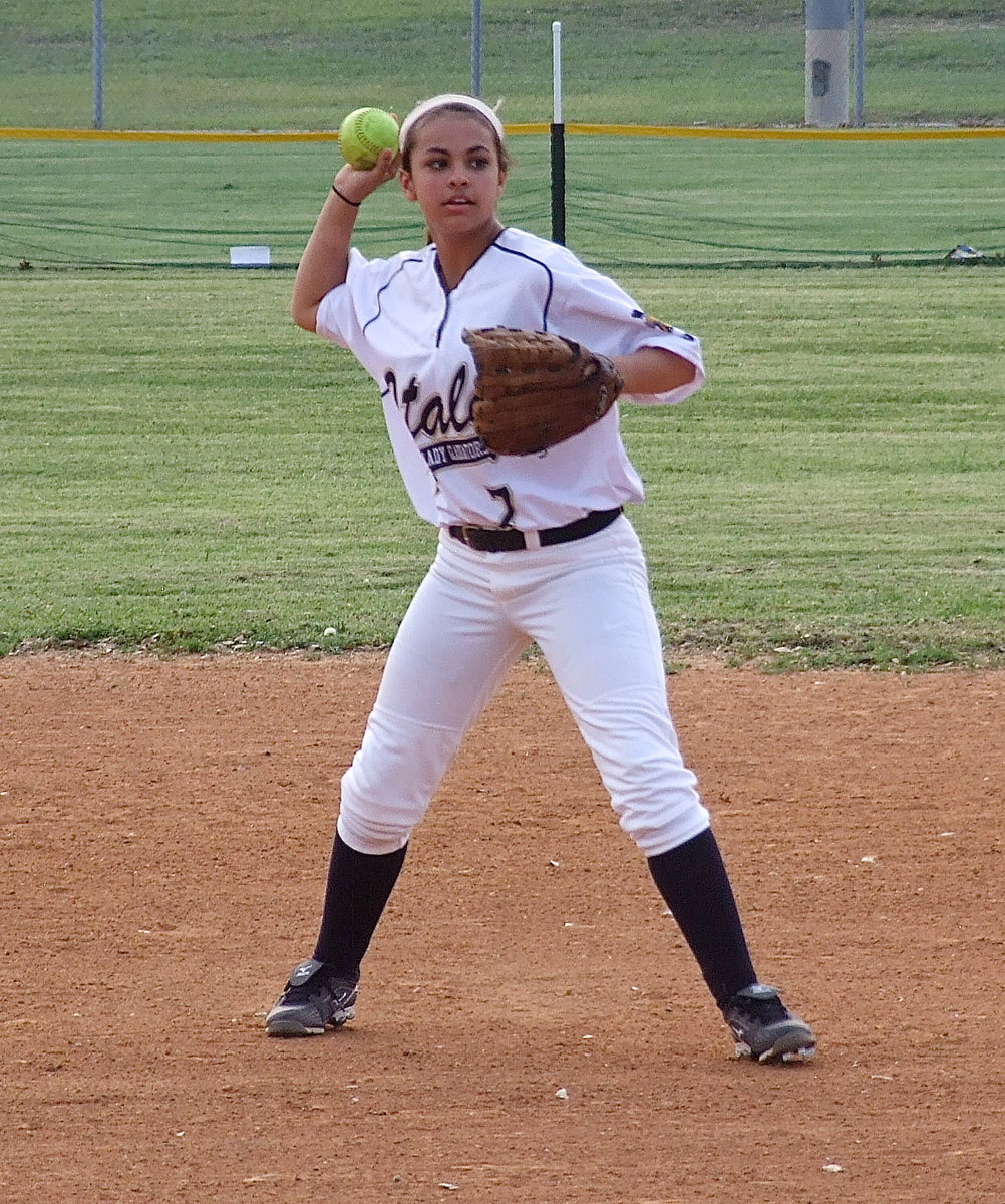 Image: Freshman Ashlyn Jacinto(7) steps in at shortstop.