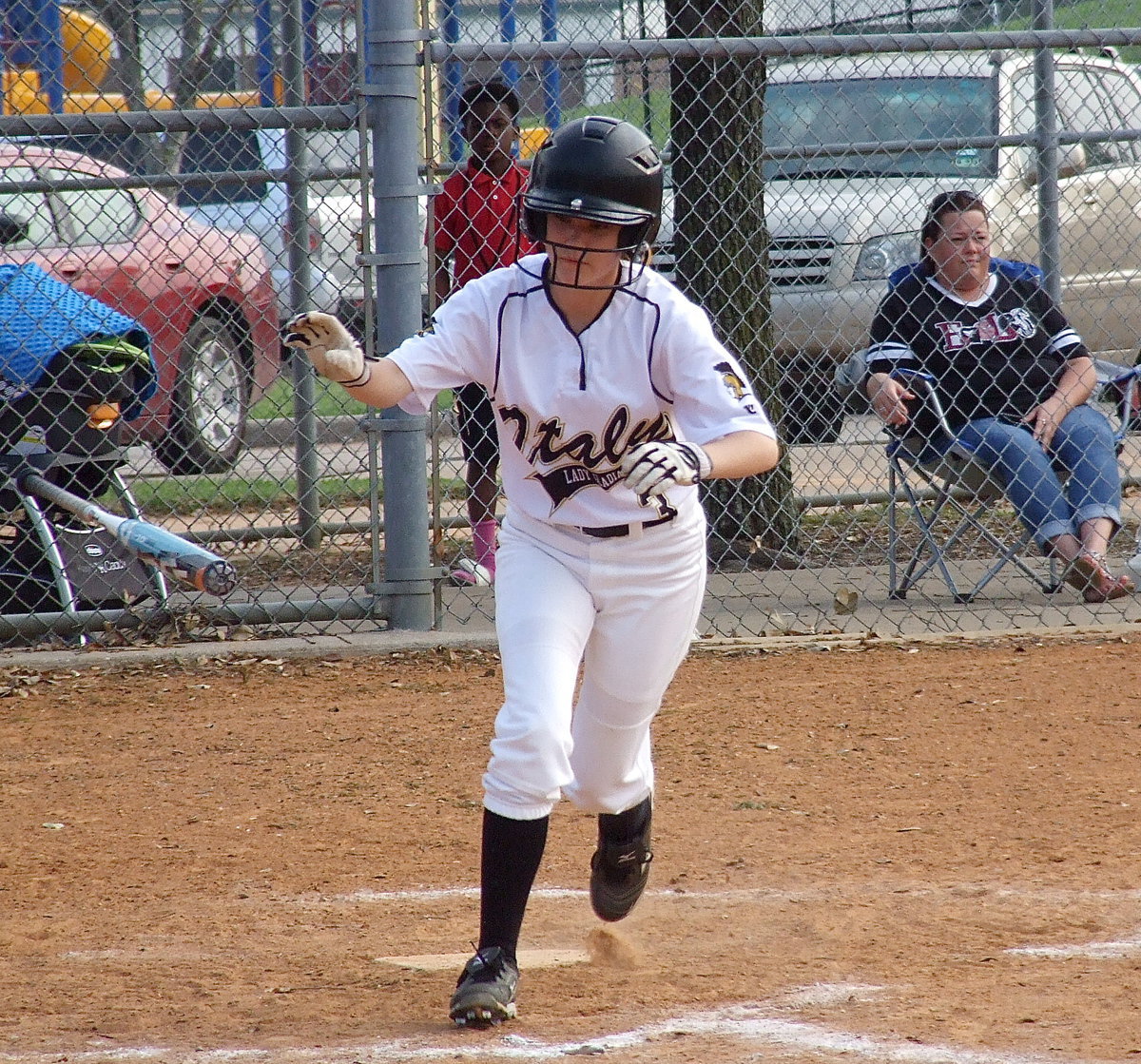 Image: Italy’s Cassidy Childers(3) wins the battle and earns a walk against Faith Family.