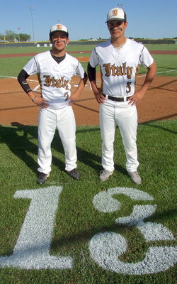 Image: Gladiator cousins Caden Jacinto(2) and Reid Jacinto(5), Seniors 2013.