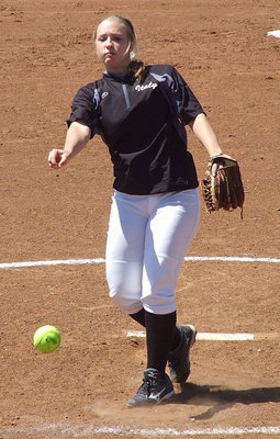 Image: Jaclynn Lewis(15) refused to give Ferris a chance with the sophomore posting 12 strikeouts.