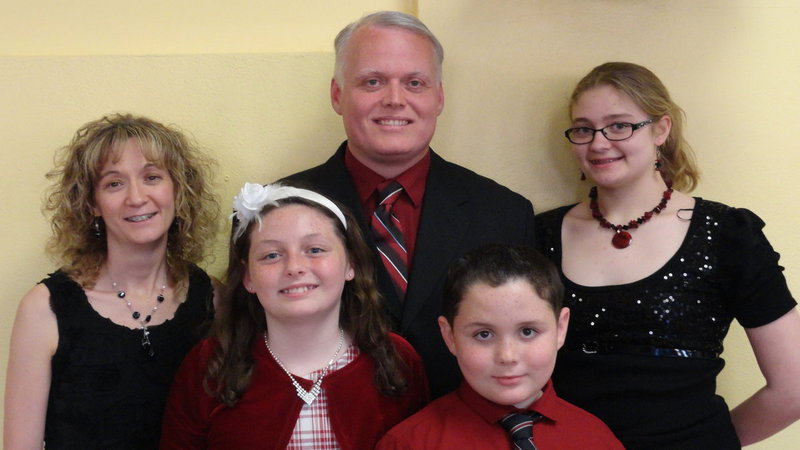 Image: Stafford Elementary Principal Jonathan Nash and family — Jennifer, Kayli, Collin and Brianna.