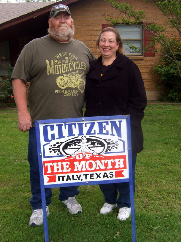 Image: Randy &amp; Lynn Rudd share the honor for Citizen of the Month.
