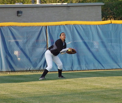 Image: Freshman Ashlyn Jacinto(7) gets under a popup during a simulation drill between games.