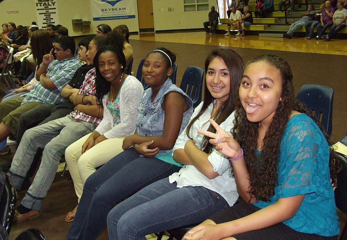 Image: Vanessa Cantu, Elizabeth Garcia, Moesha Walker and Quintera Washington are enjoying the Italy Junior High Awards Ceremony.